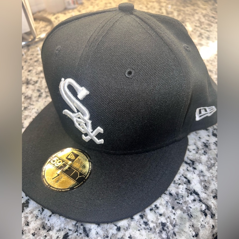 BOSTON BLACK SOCKS CAP